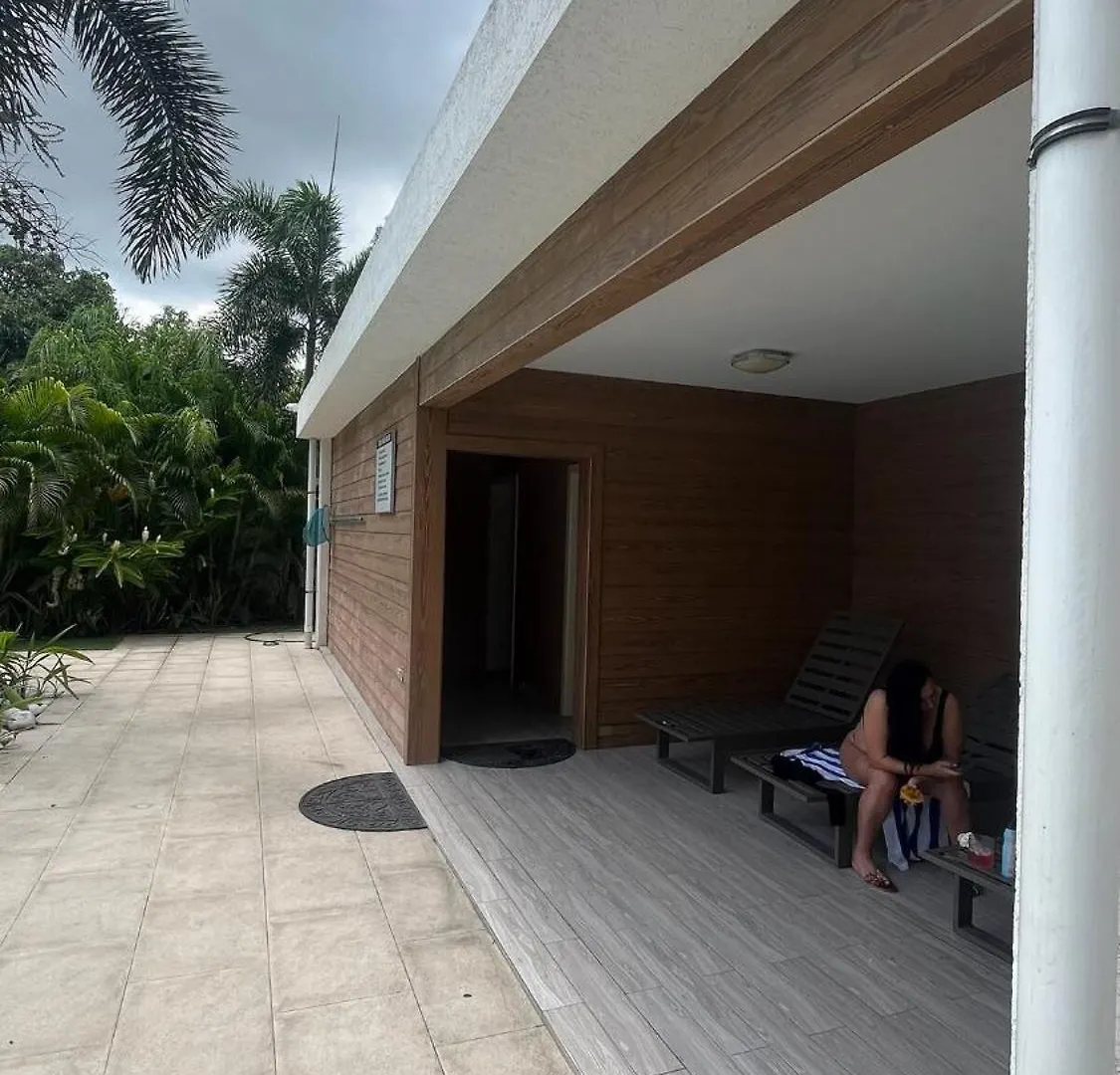 Modern 1 Bedroom Oasis In Kingston 0*,